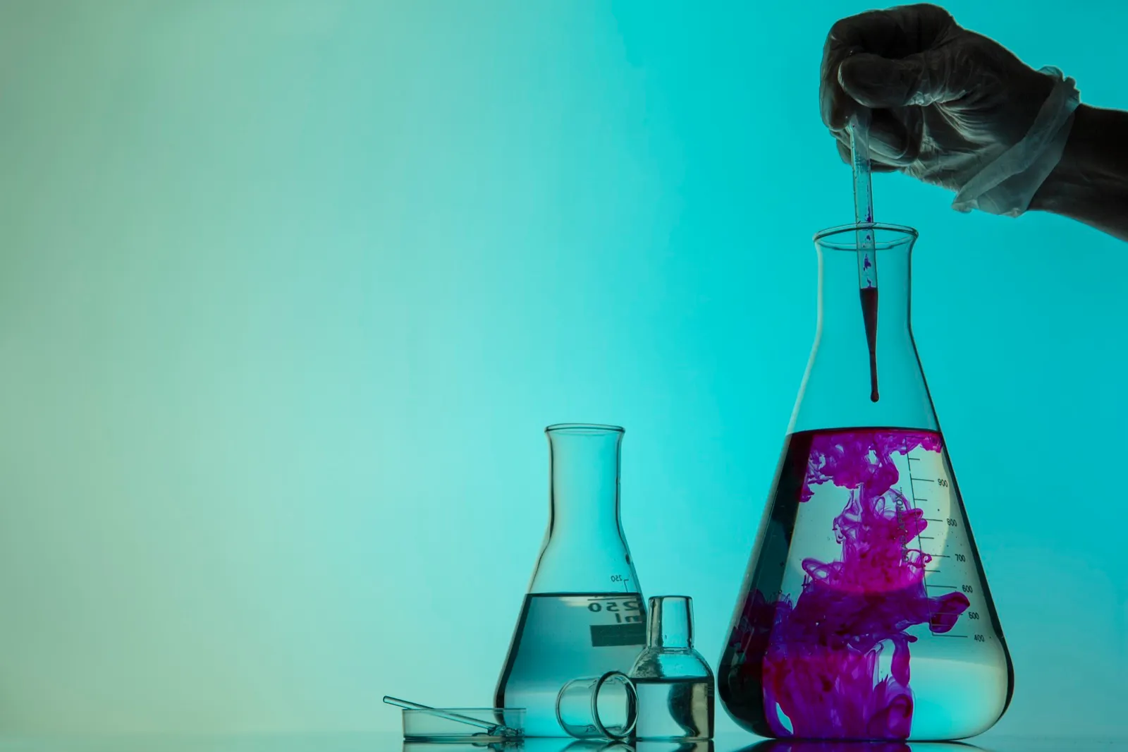 Laboratory glassware used for chemical analysis